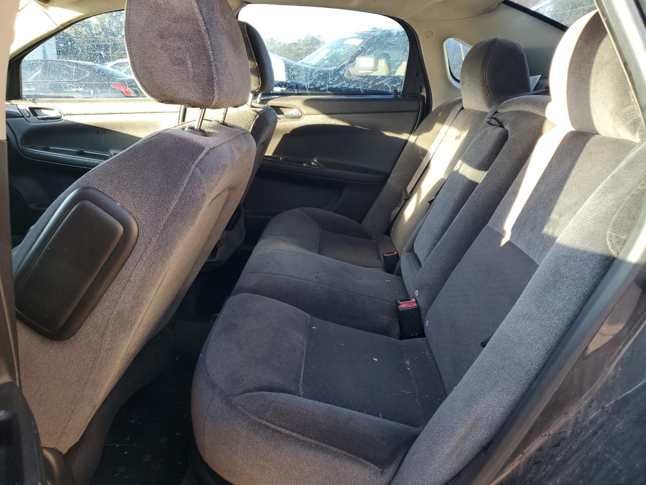 2014 Chevrolet Impala - Image 10