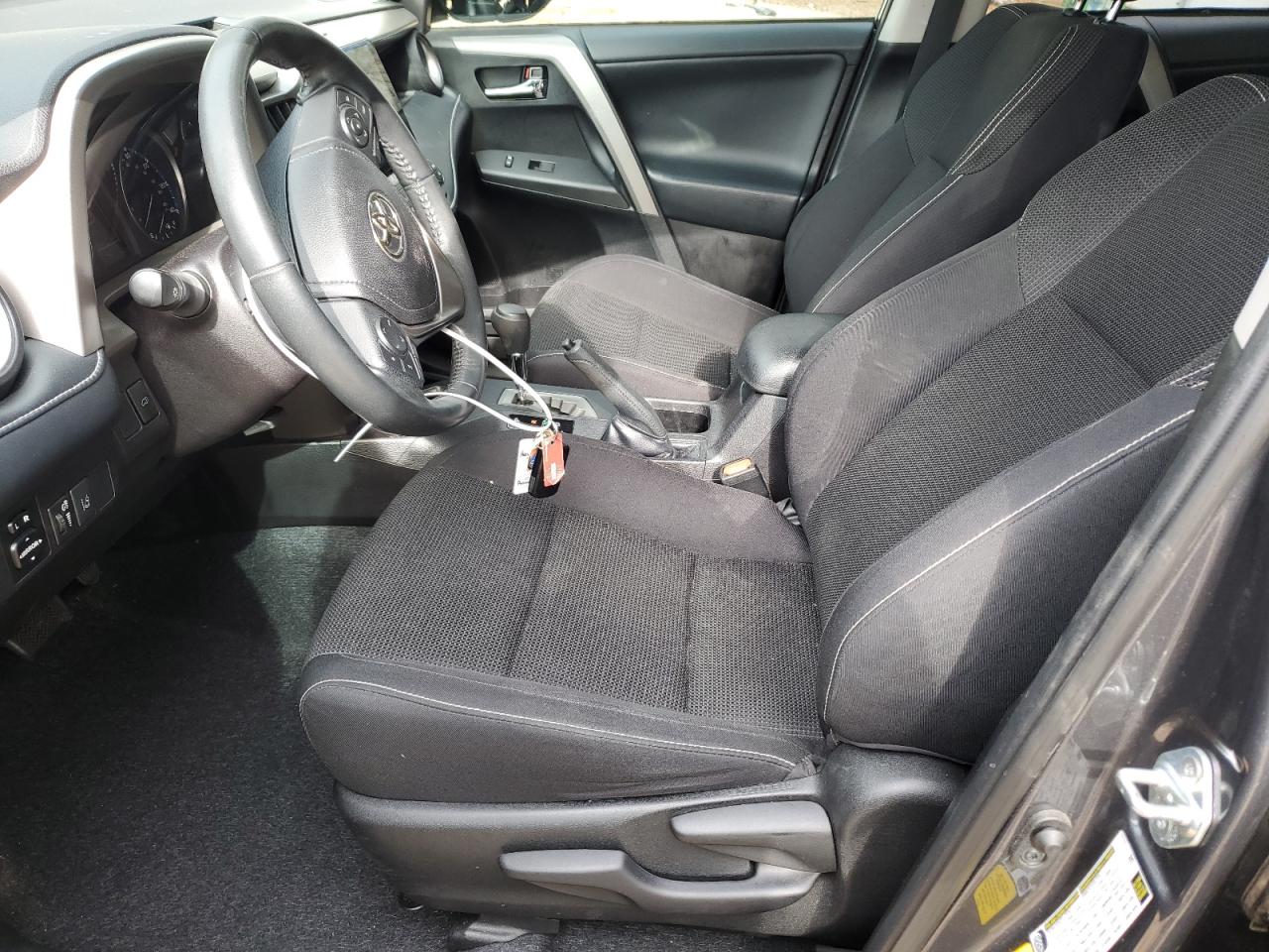 2018 Toyota RAV 4 - Image 7