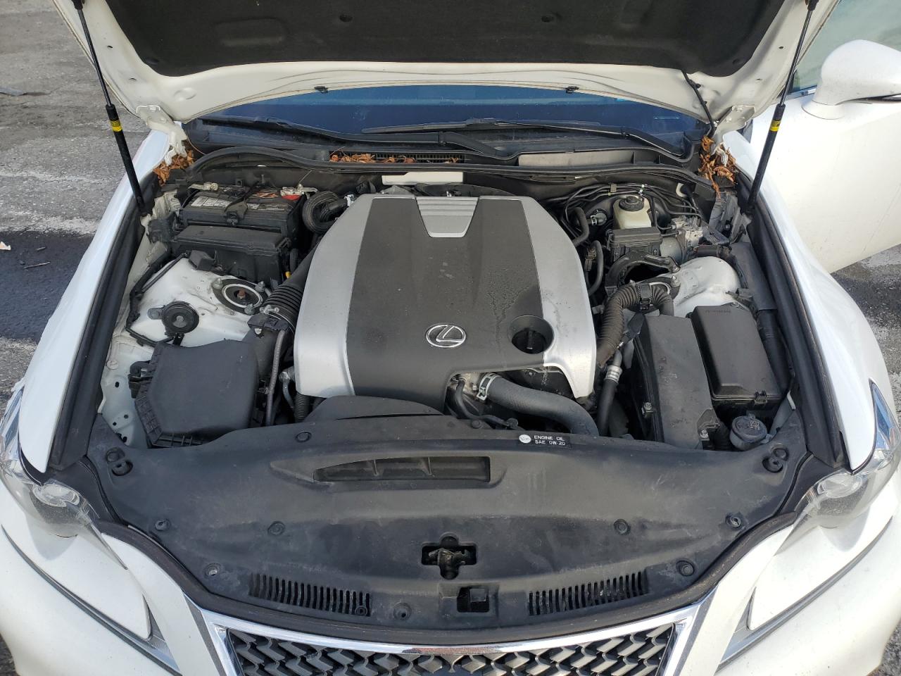 2016 Lexus IS - Image 13