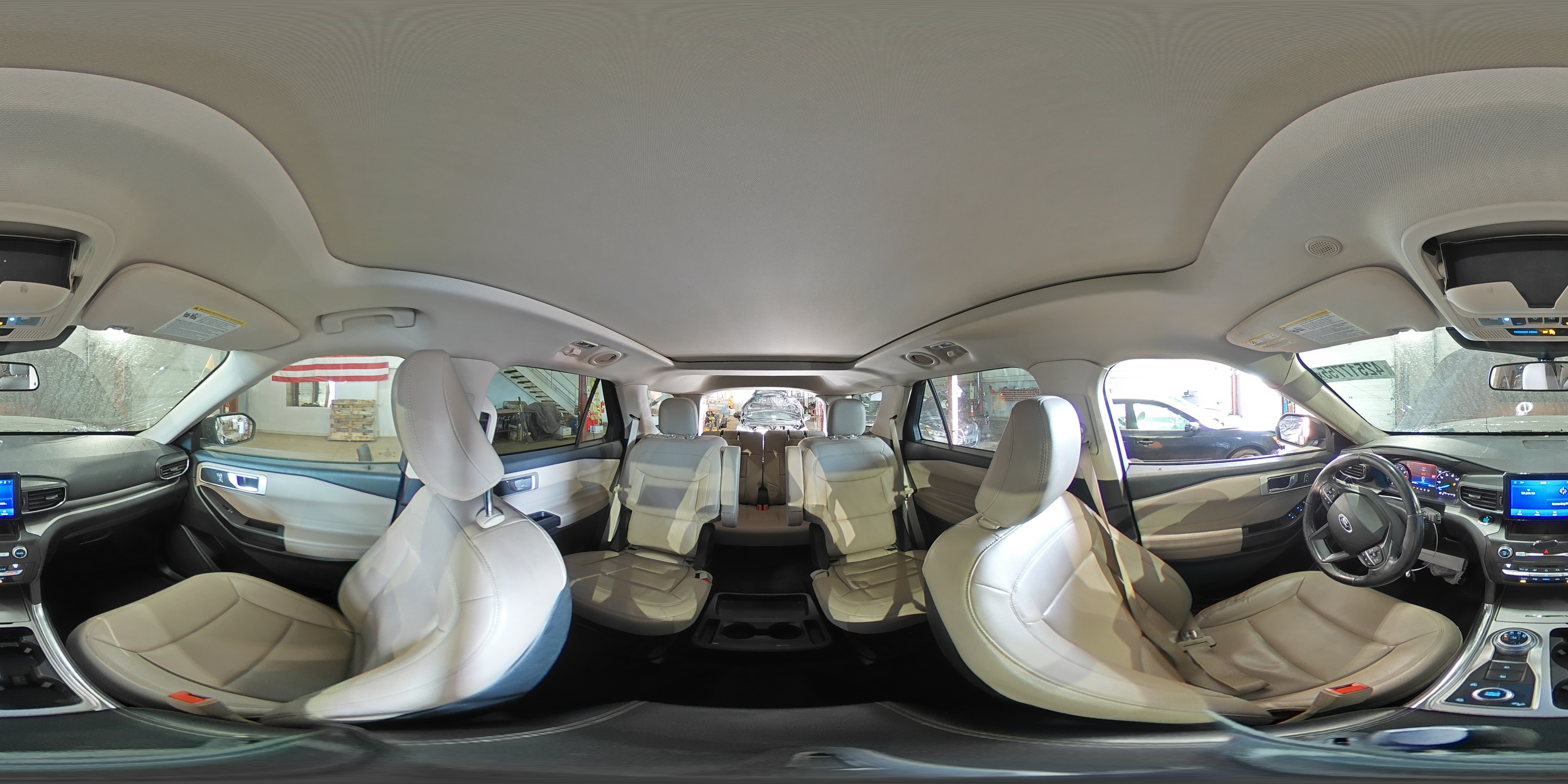 2020 Ford Explorer - Image 16