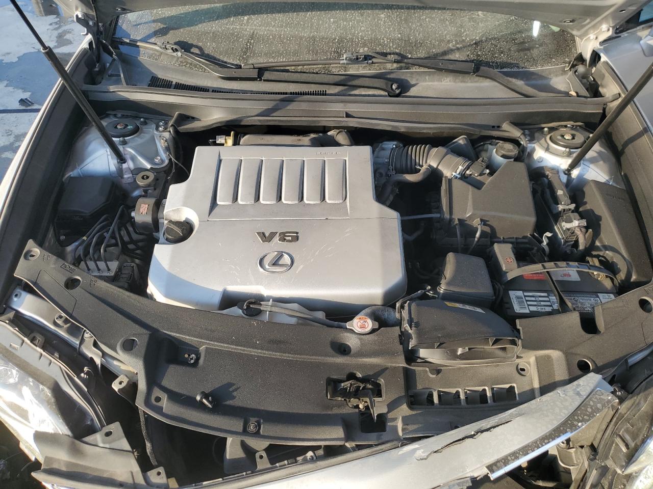 2017 Lexus ES - Image 11