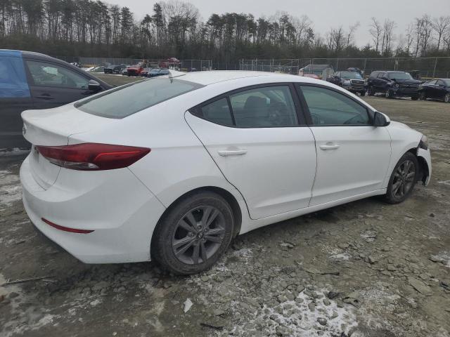  HYUNDAI ELANTRA 2017 Белы