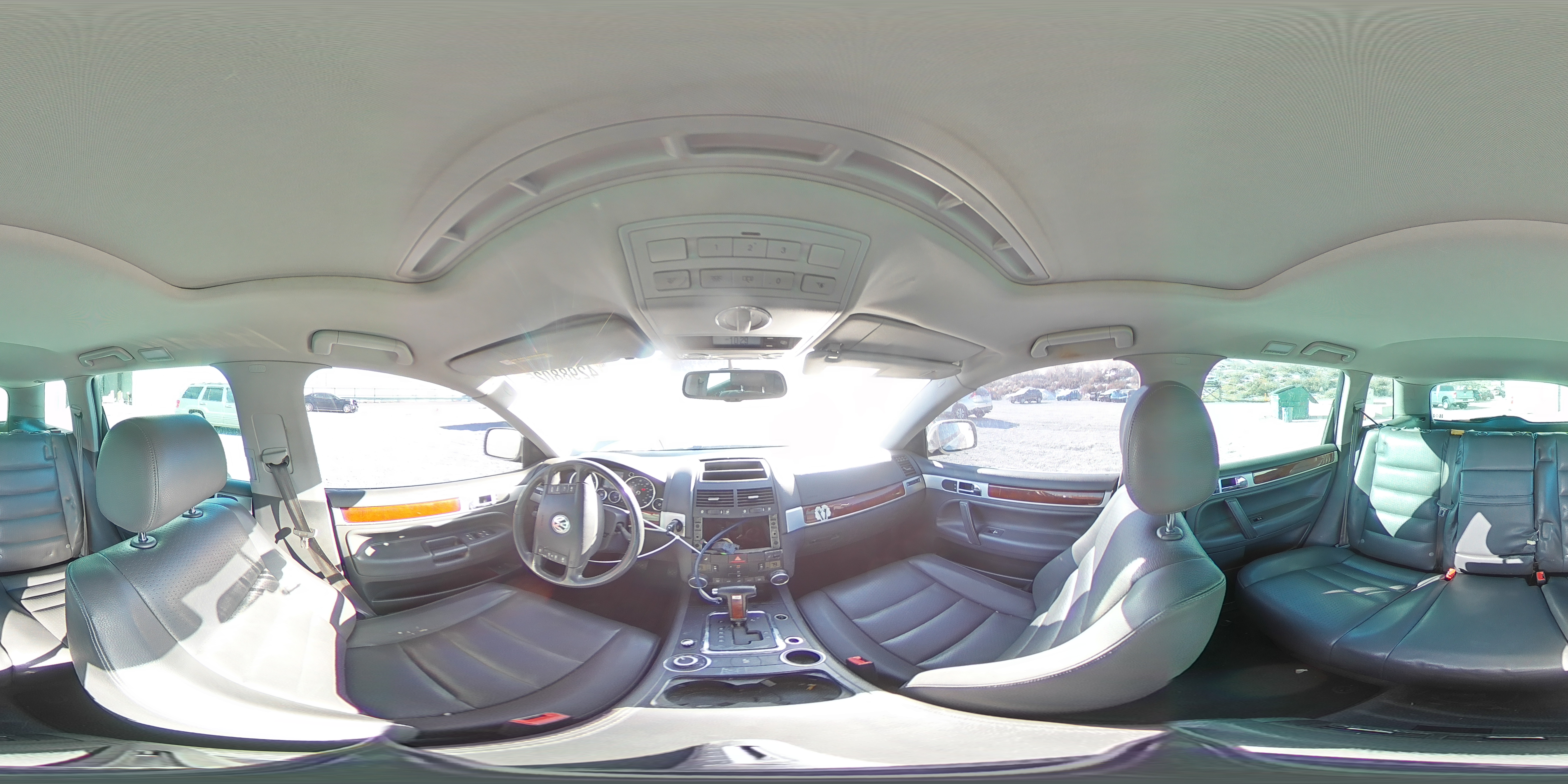 2004 Volkswagen Touareg - Image 13