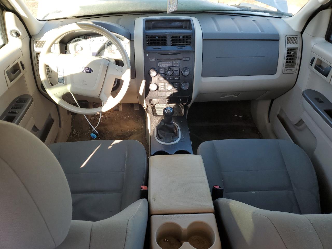 2011 Ford Escape - Image 8