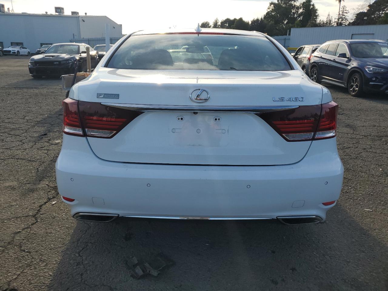 2016 Lexus LS - Image 6