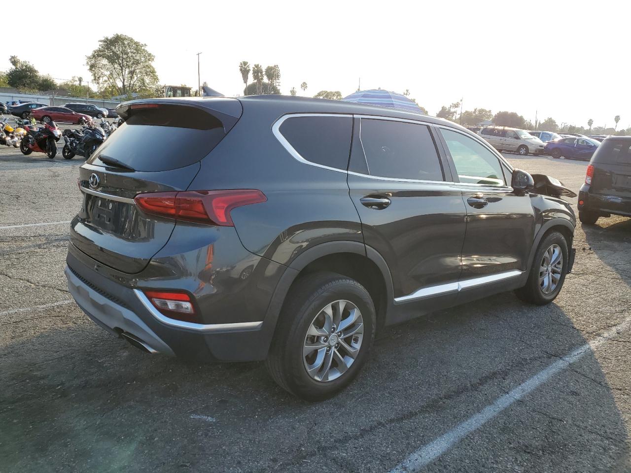 2020 Hyundai Santa Fe - Image 3