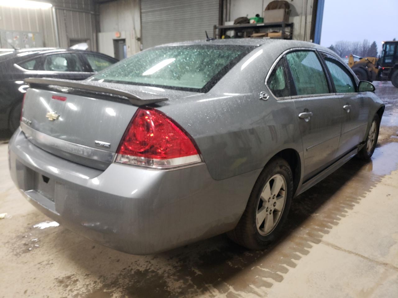 2009 Chevrolet Impala - Image 3