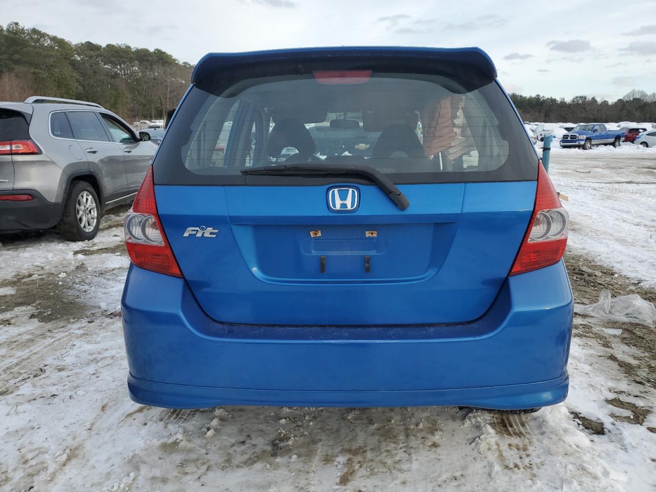 2008 Honda Fit - Image 6