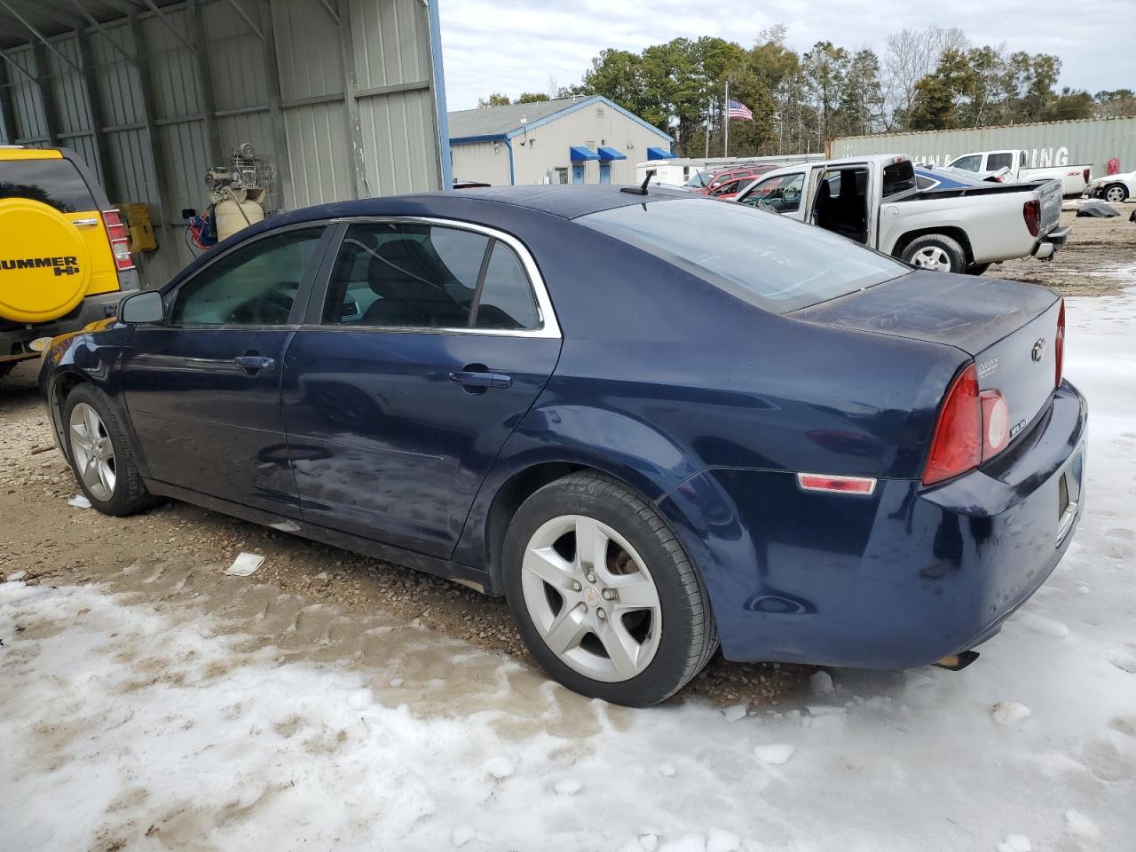 2010 Chevrolet Malibu - Image 2