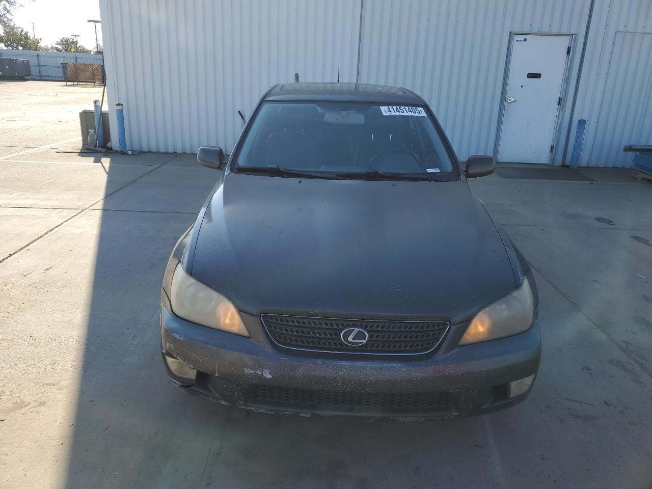 2002 Lexus IS - Image 5