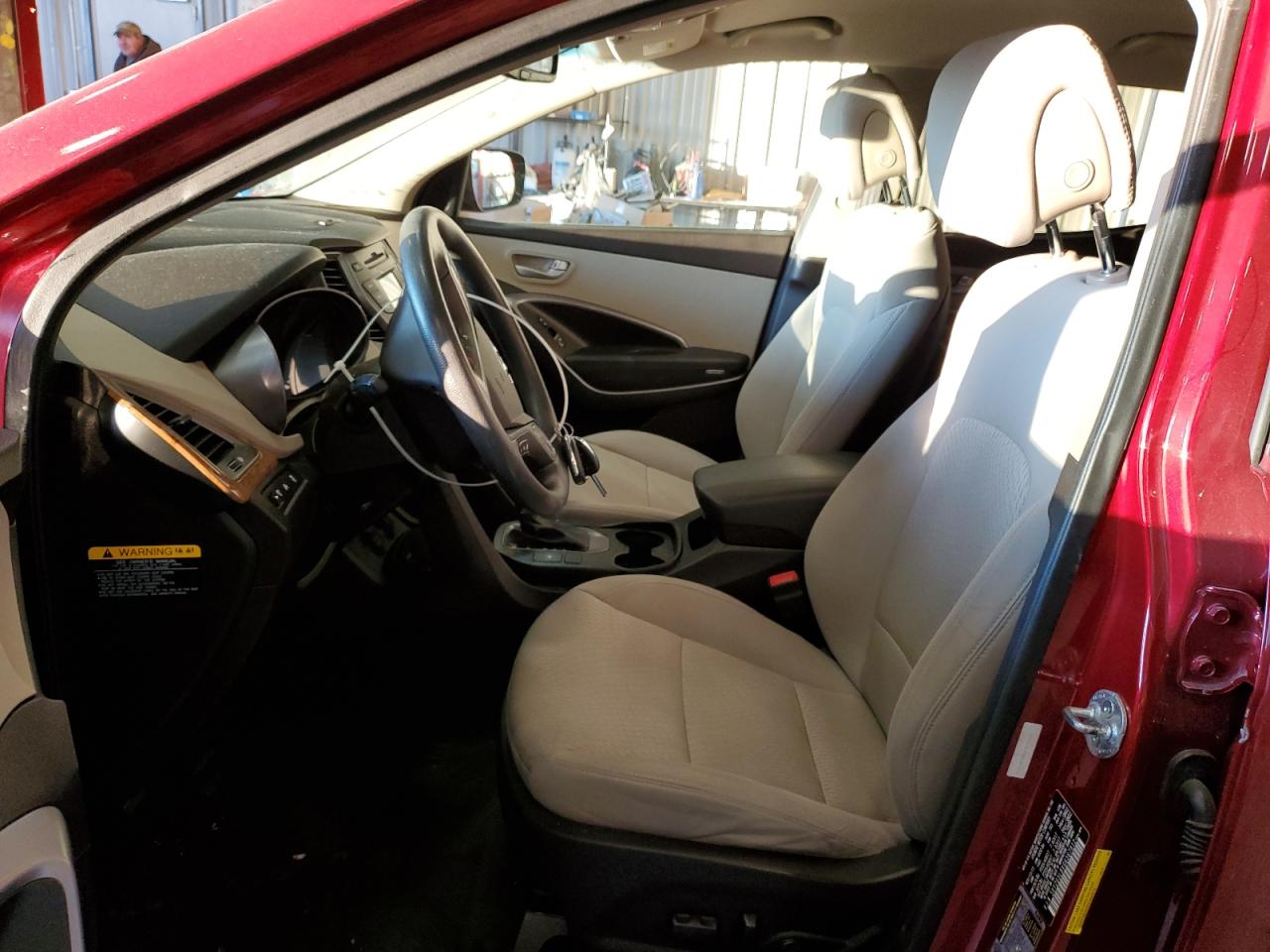 2016 Hyundai Santa Fe - Image 7
