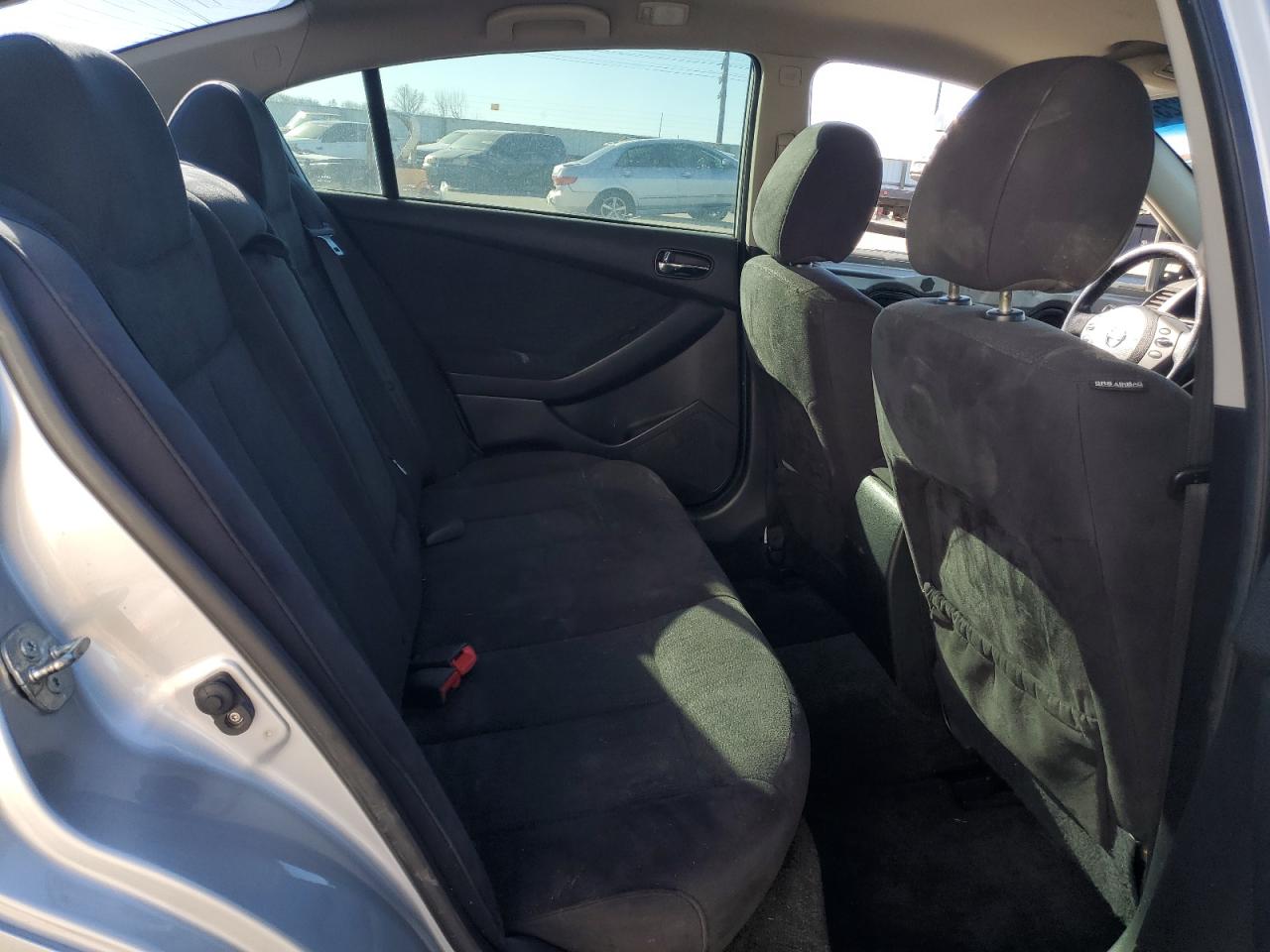 2012 Nissan Altima - Image 10