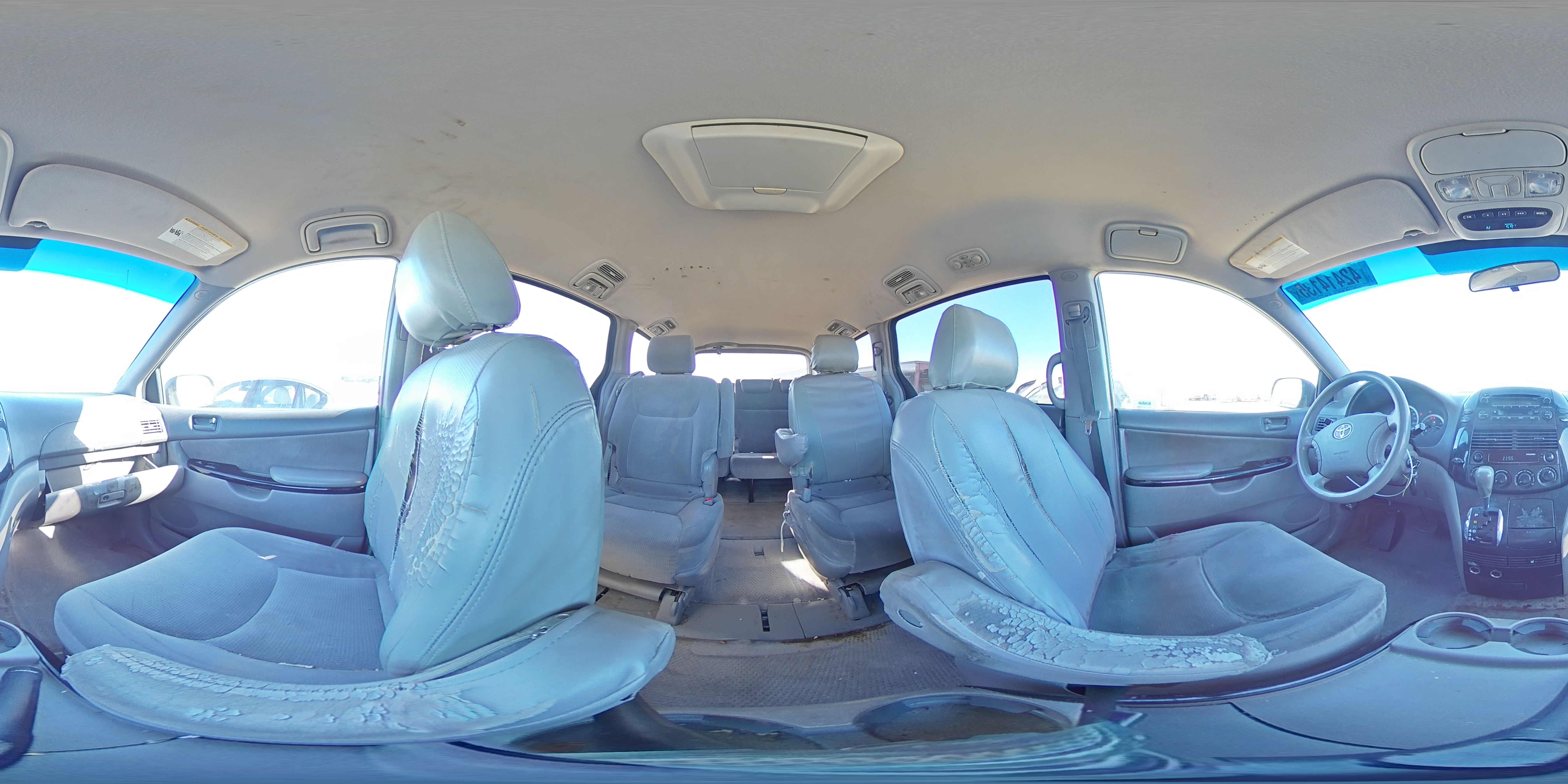 2005 Toyota Sienna - Image 14