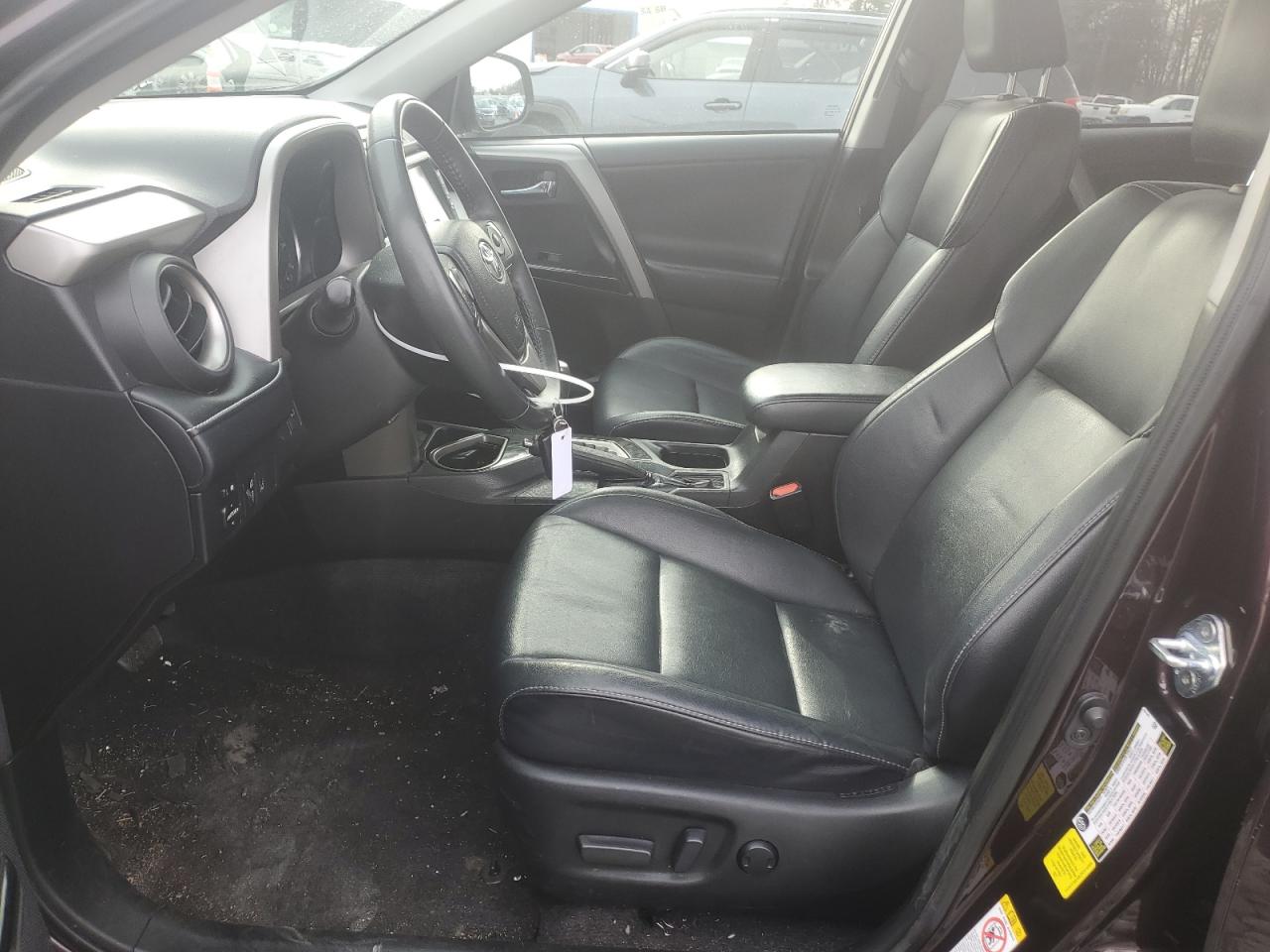 2018 Toyota RAV 4 - Image 7