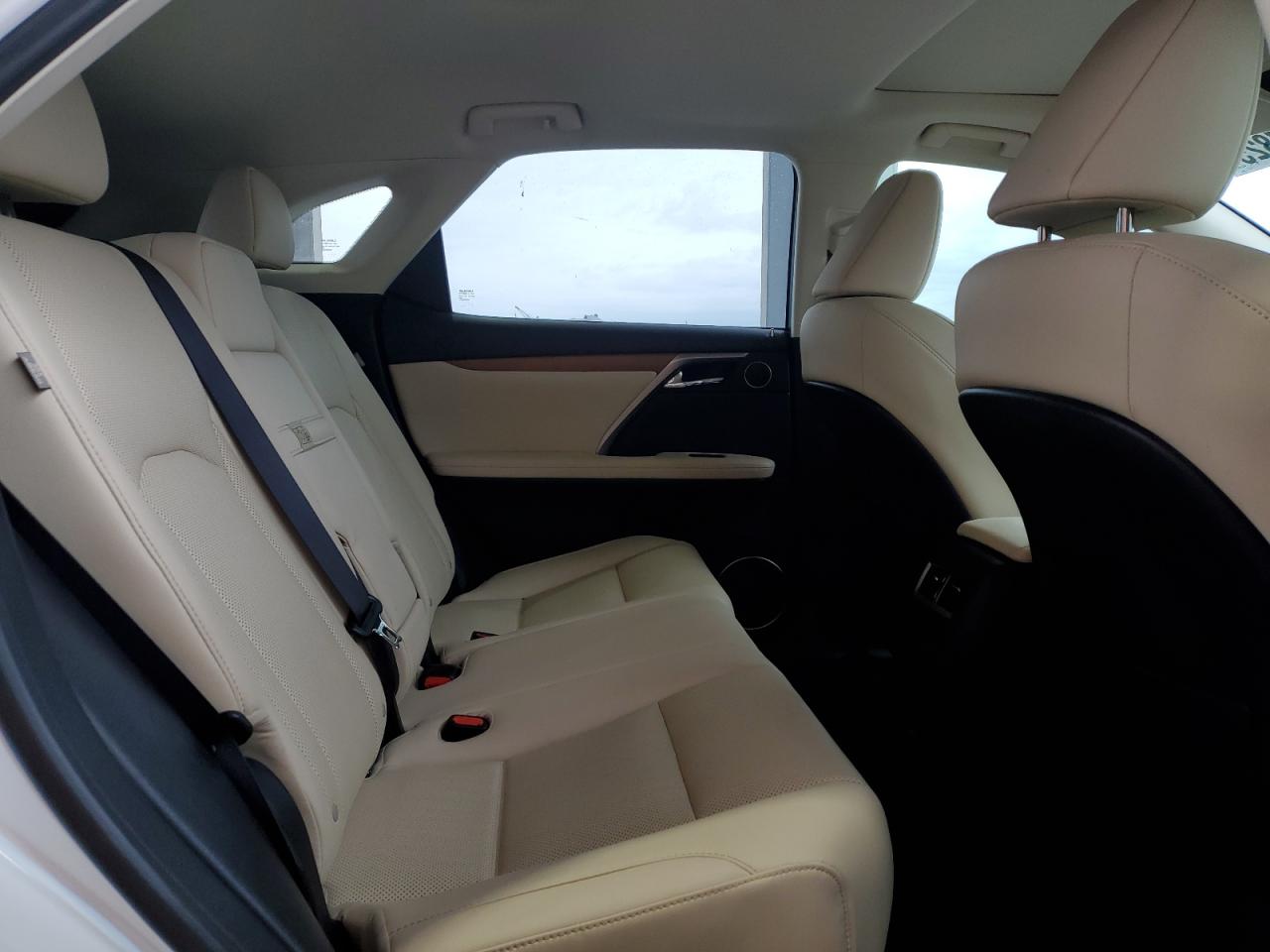2022 Lexus RX - Image 11