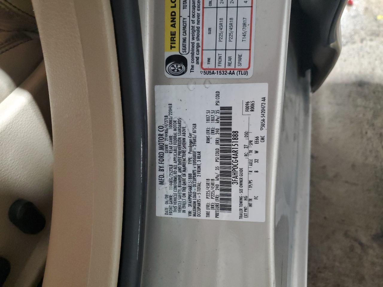 2010 Ford Fusion - Image 12