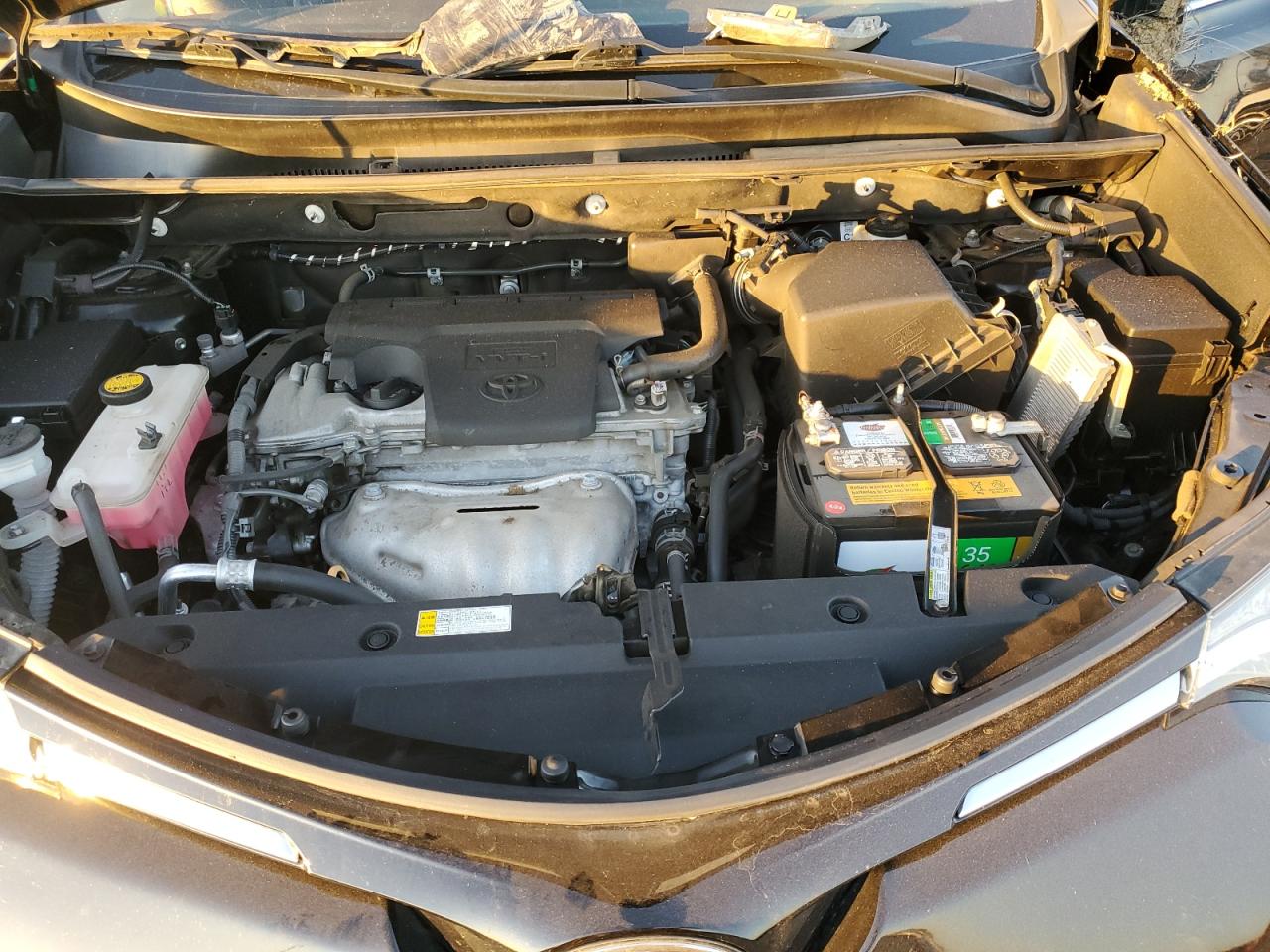 2017 Toyota RAV 4 - Image 12