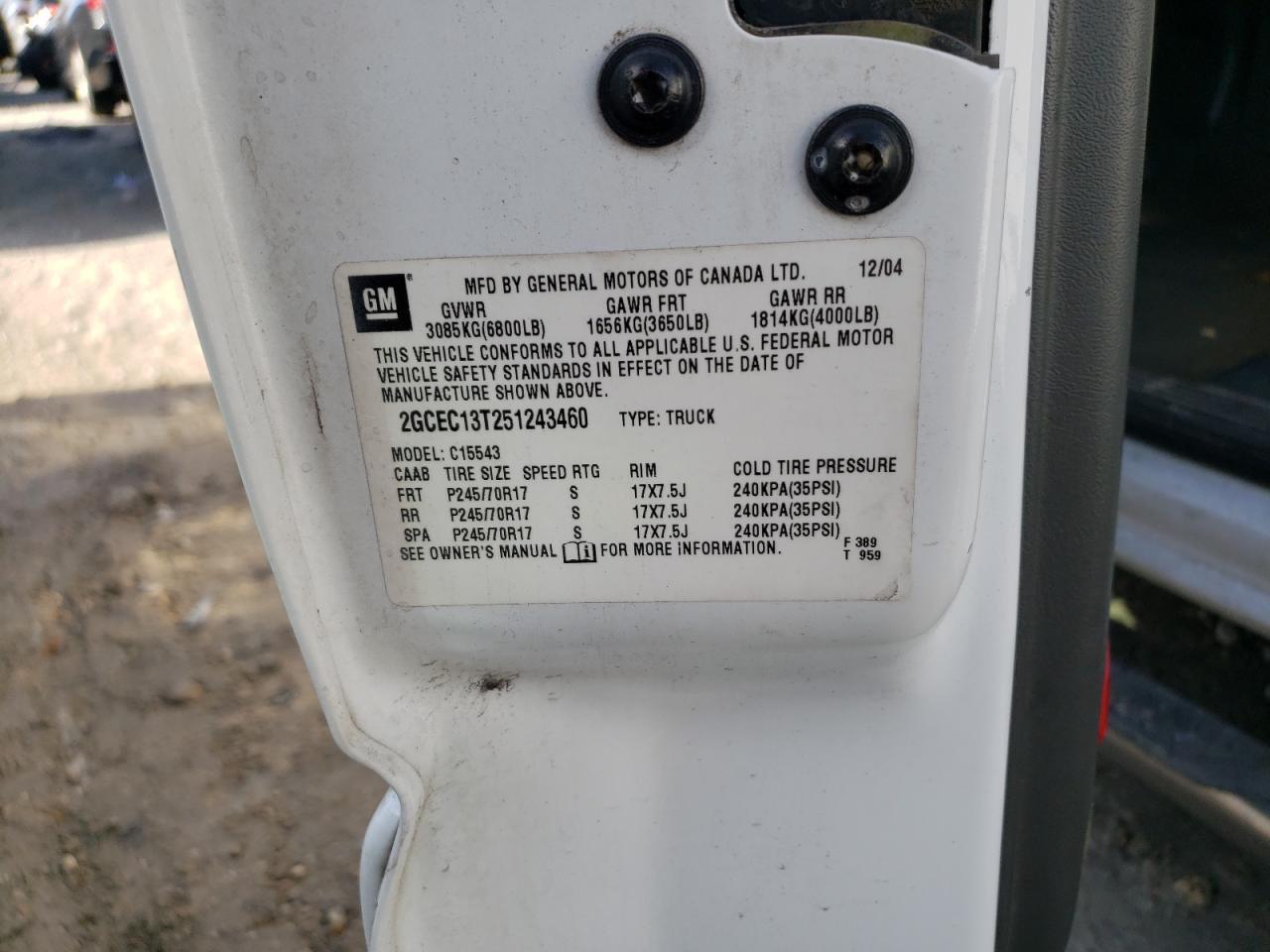 2005 Chevrolet Silverado - Image 14