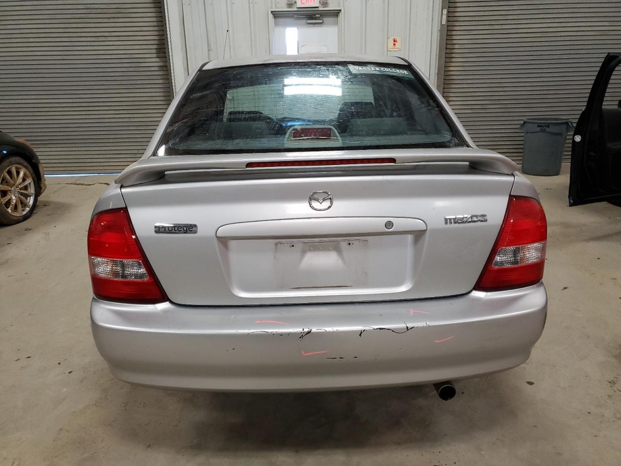 2001 Mazda Protege - Image 6