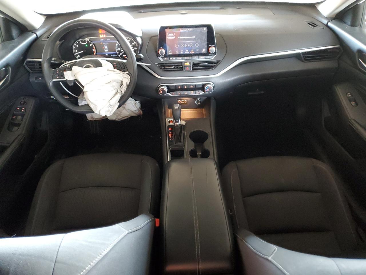 2019 Nissan Altima - Image 8