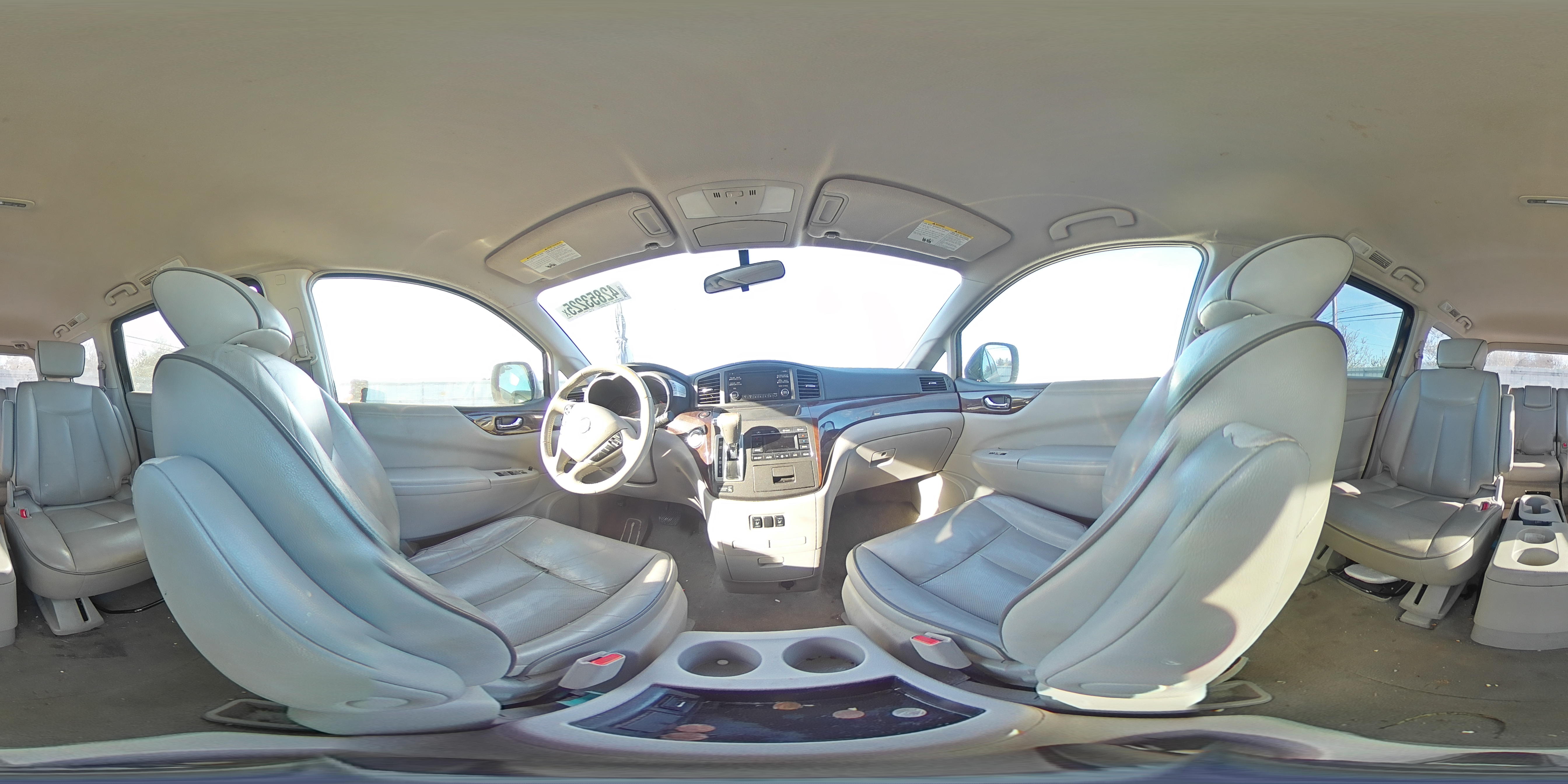 2014 Nissan Quest - Image 13