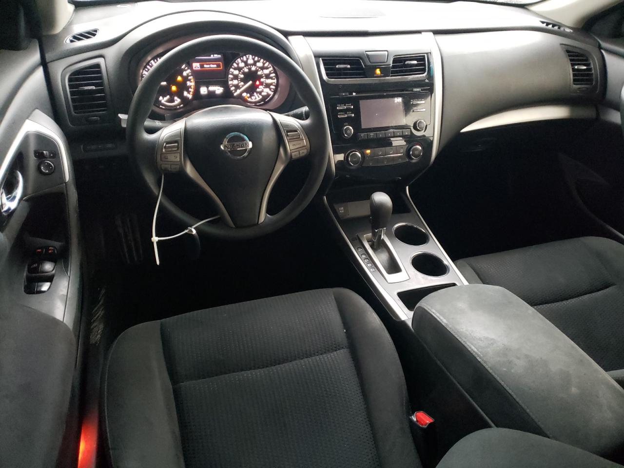 2015 Nissan Altima - Image 8