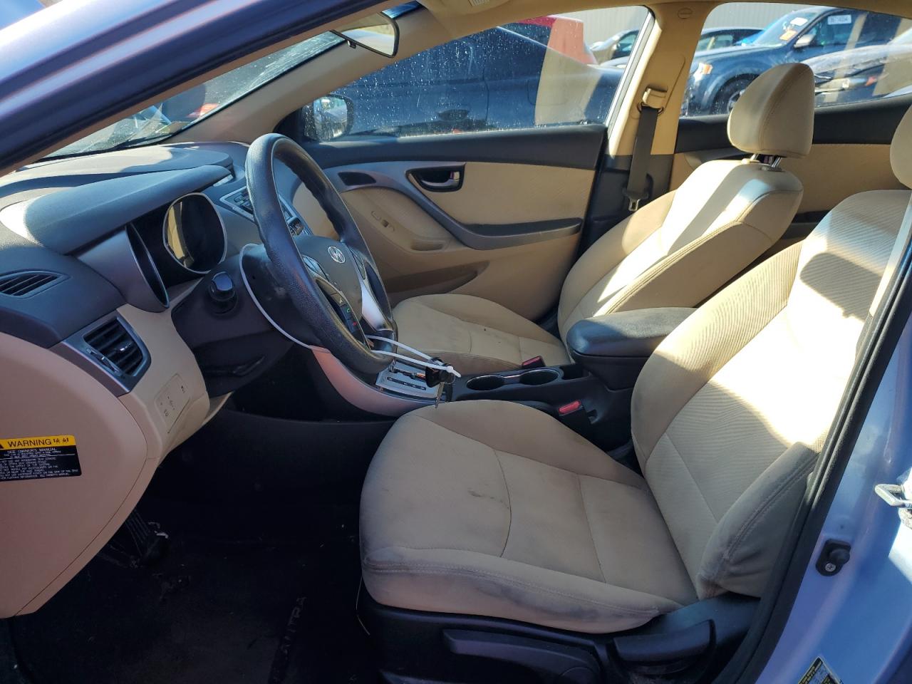 2012 Hyundai Elantra - Image 7