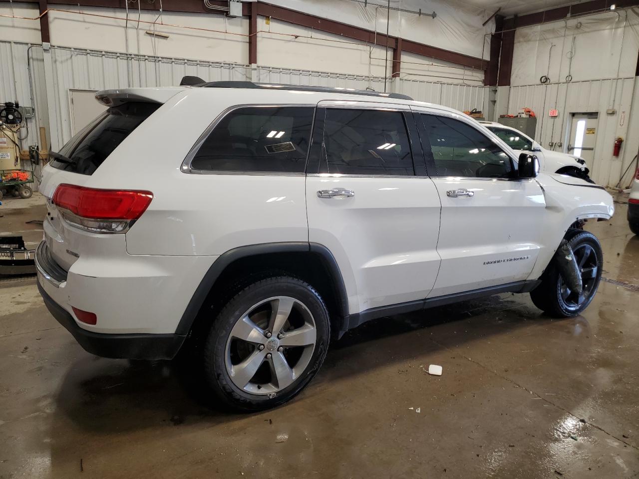 2015 Jeep Grand Cherokee - Image 3