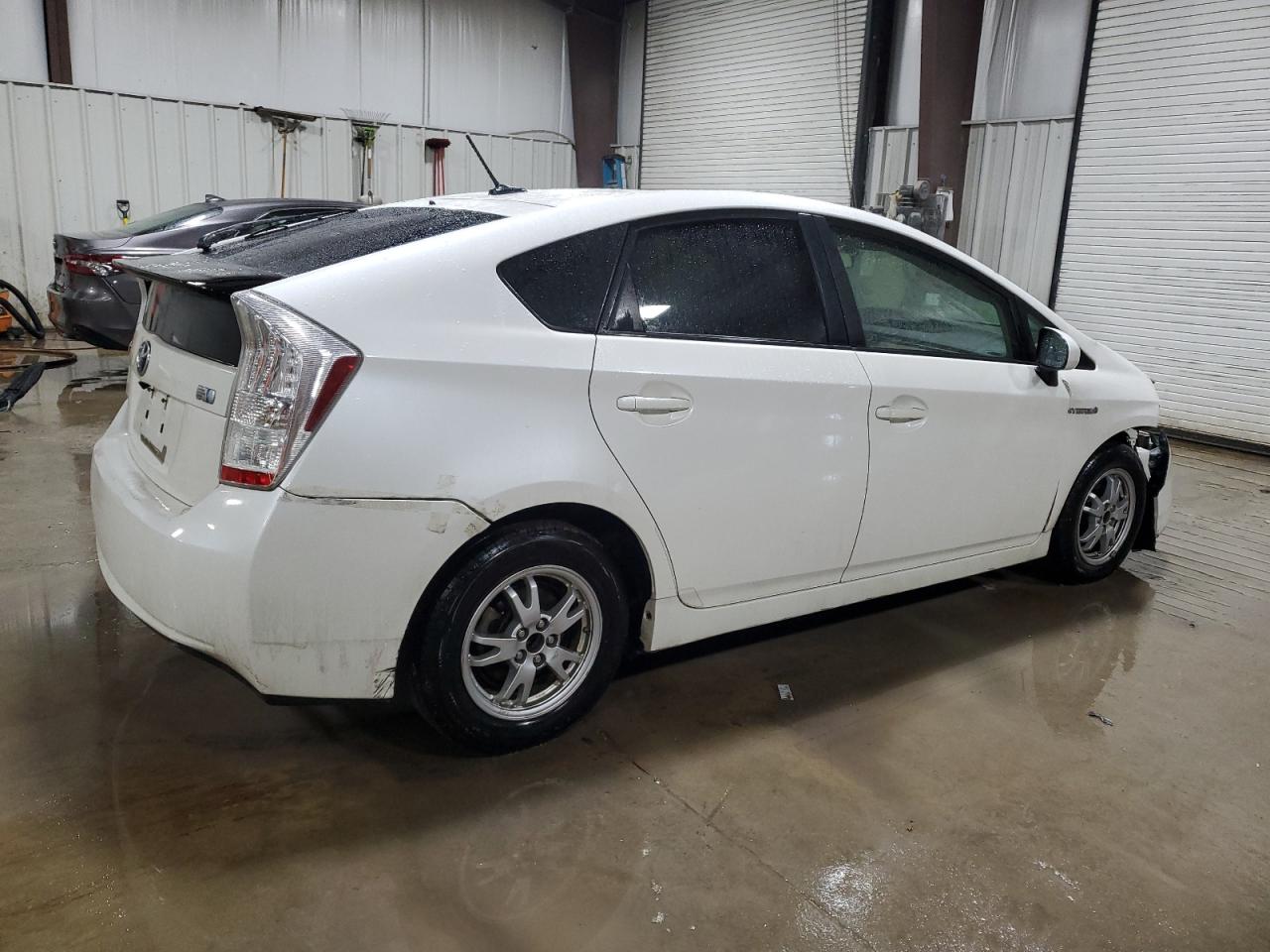2010 Toyota Prius - Image 3