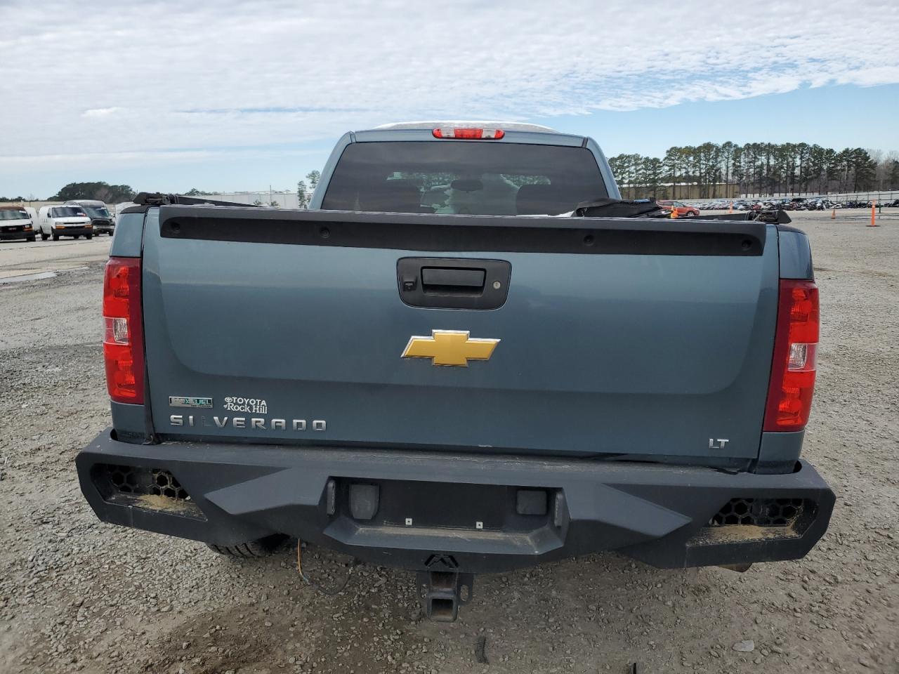 2012 Chevrolet Silverado - Image 10