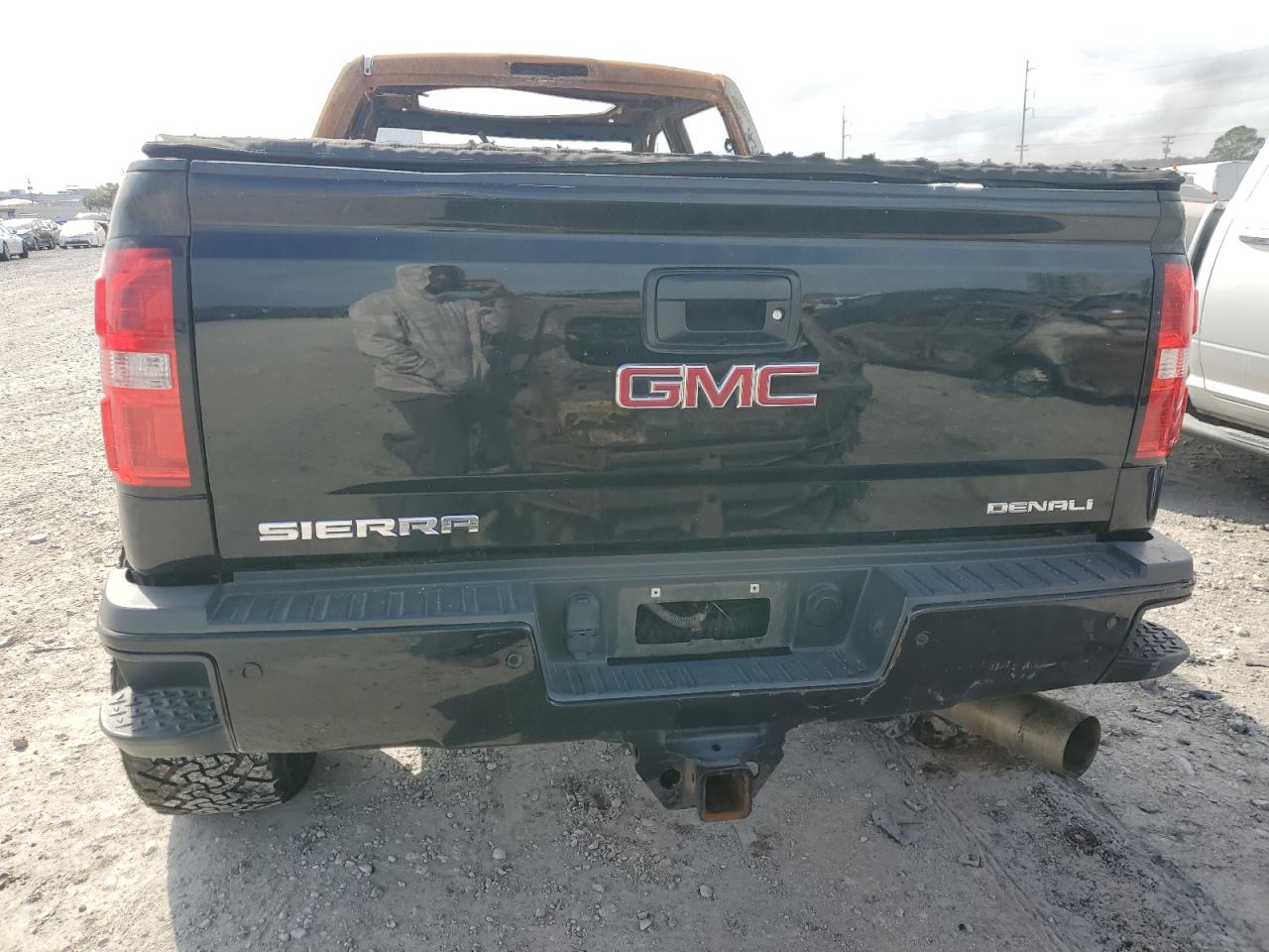 2018 GMC Sierra - Image 6