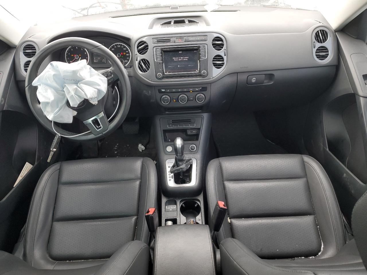 2016 Volkswagen Tiguan - Image 8