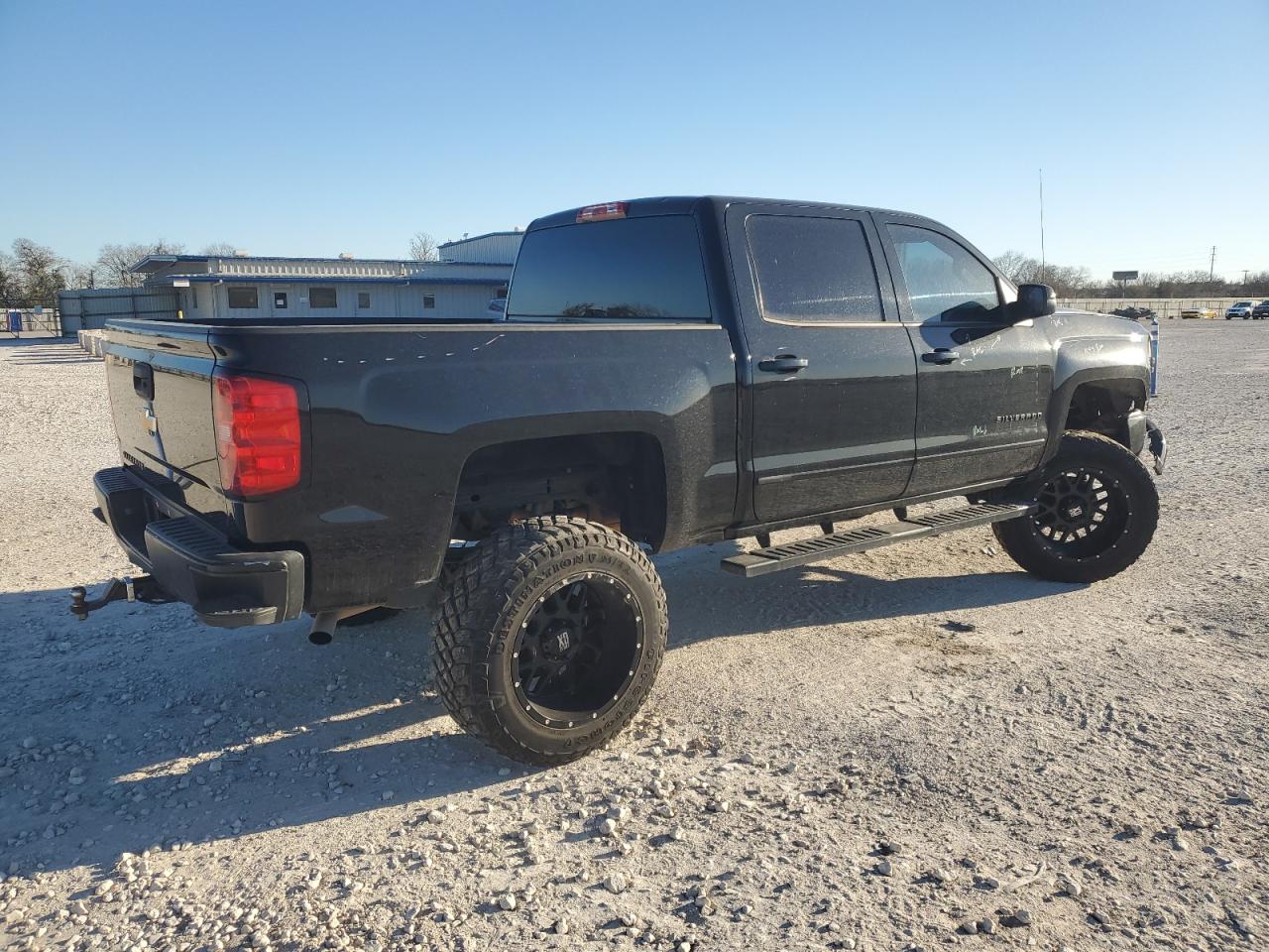 2015 Chevrolet Silverado - Image 3