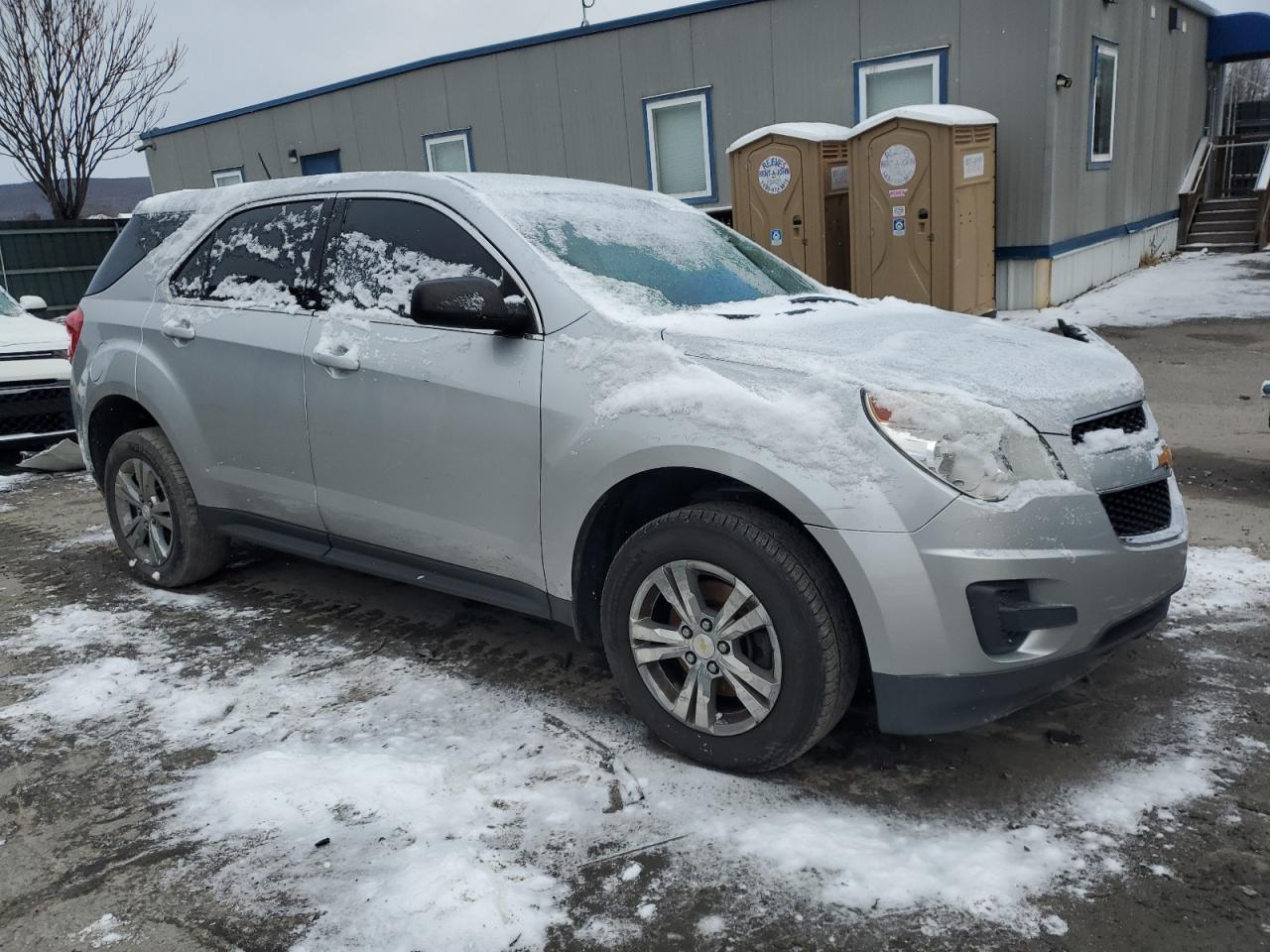 VIN 1GNFLEEK3FZ108889 2015 CHEVROLET EQUINOX no.4