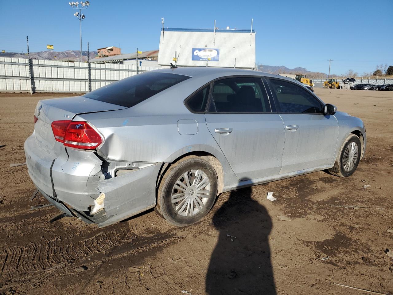2014 Volkswagen Passat - Image 3