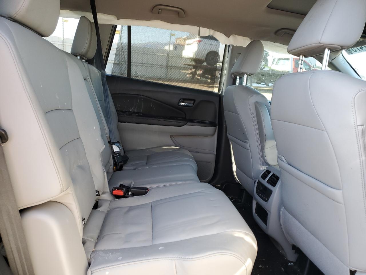 2022 Honda Pilot - Image 11