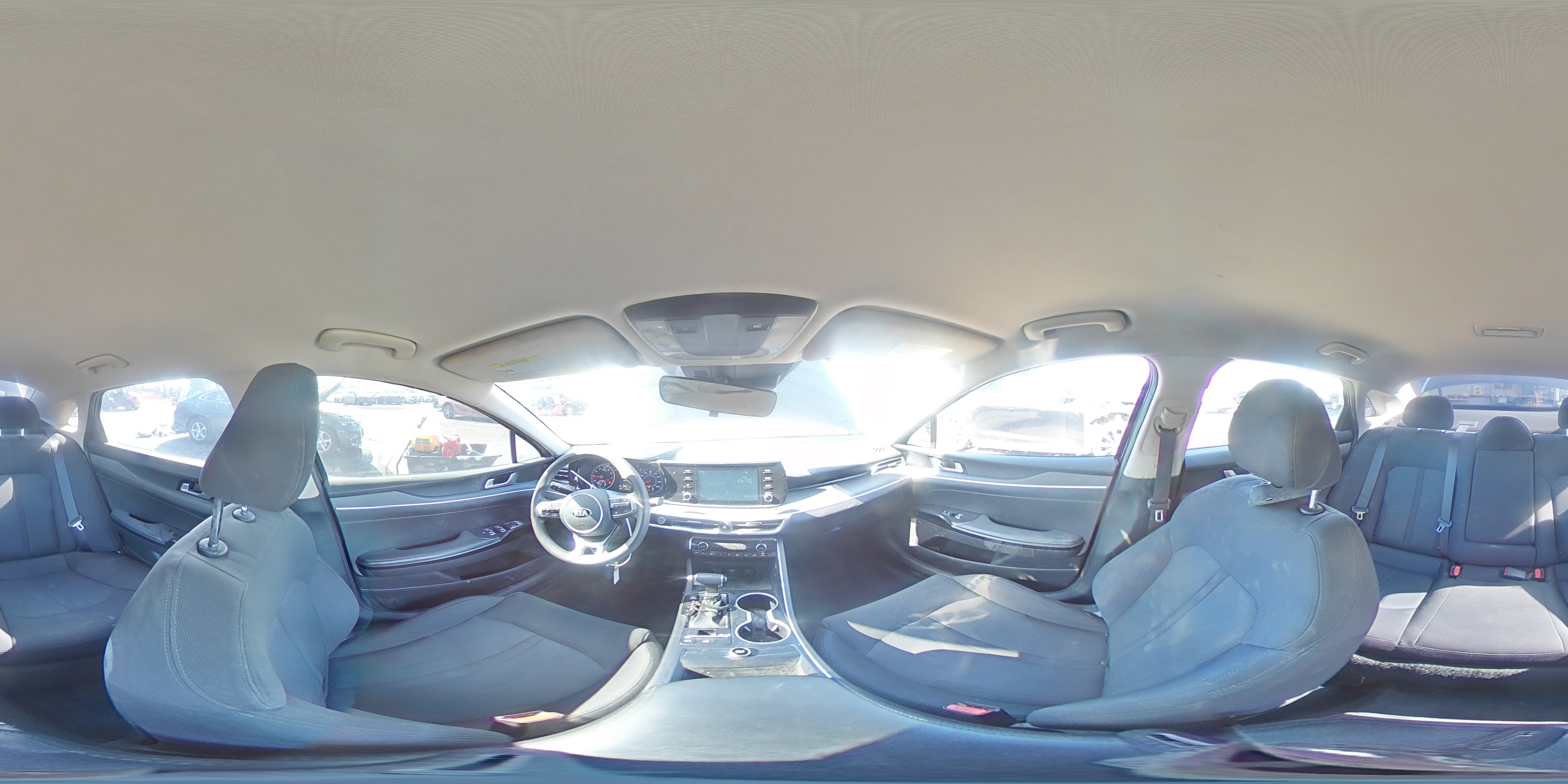 2021 Kia K5 - Image 13
