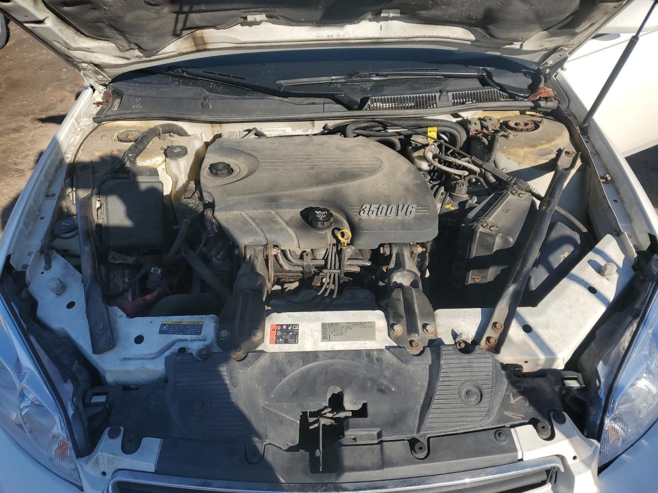 2009 Chevrolet Impala - Image 11
