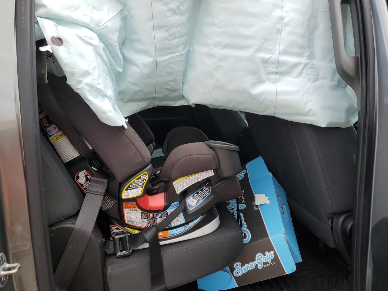 2019 Chevrolet Silverado - Image 10