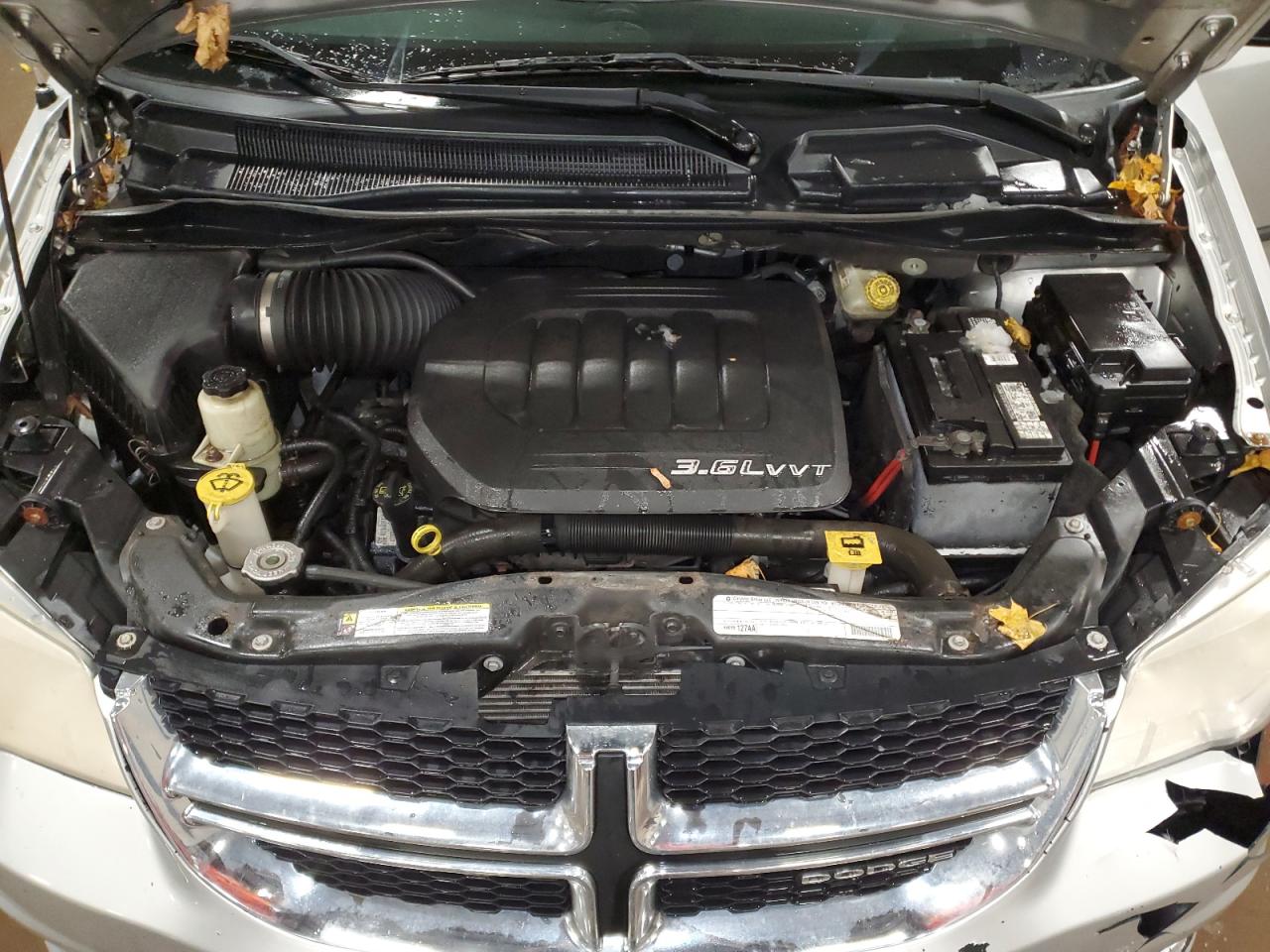 2011 Dodge Caravan - Image 12