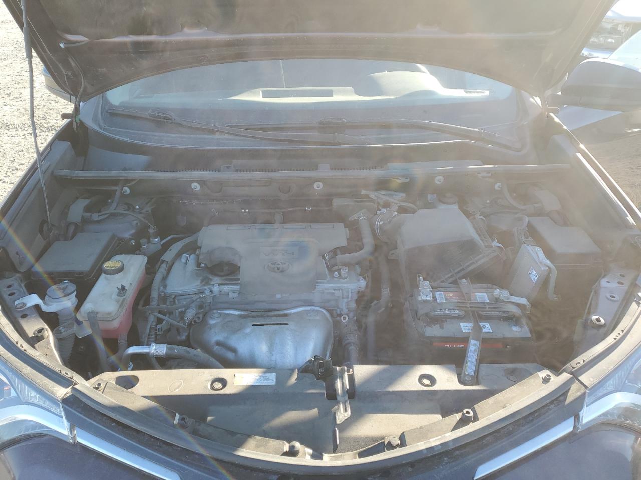 2016 Toyota RAV 4 - Image 12