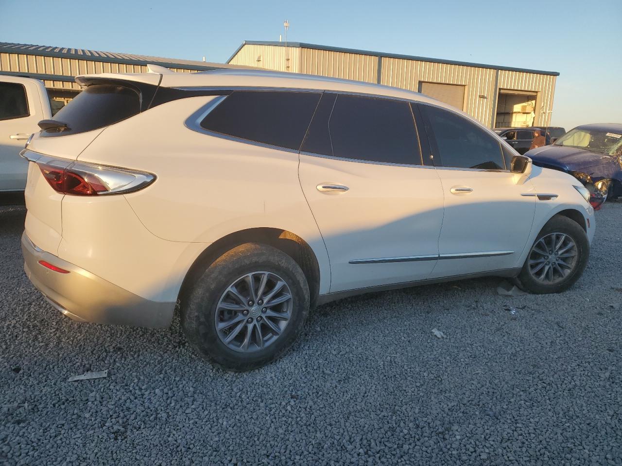 2022 Buick Enclave - Image 3