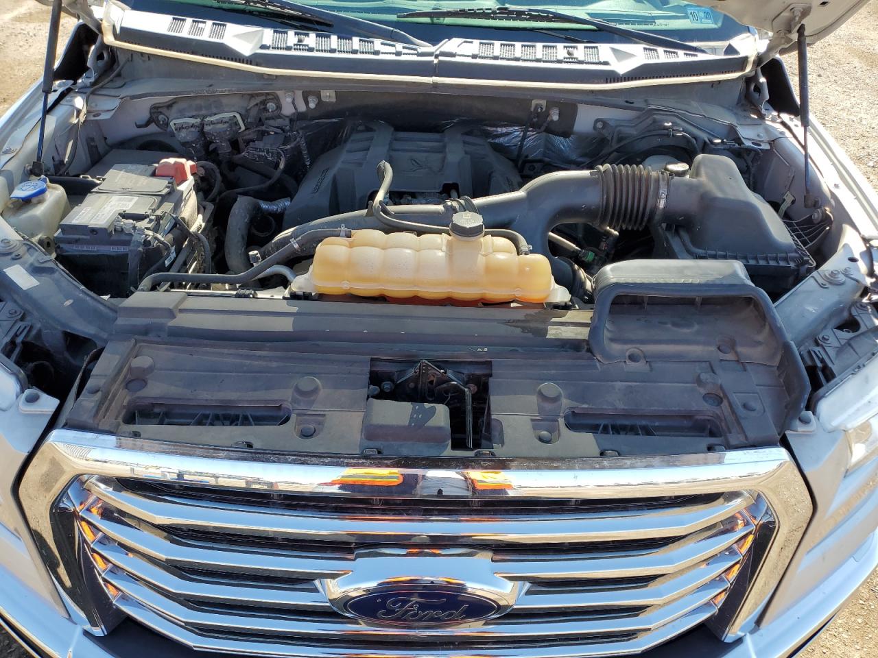 2016 Ford F-150 - Image 11