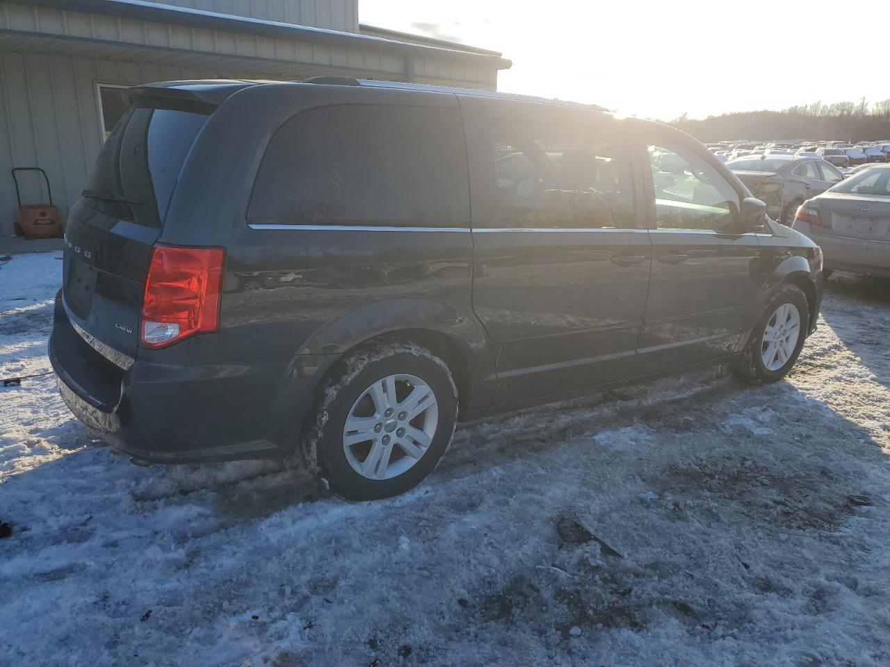 2012 Dodge Caravan - Image 3
