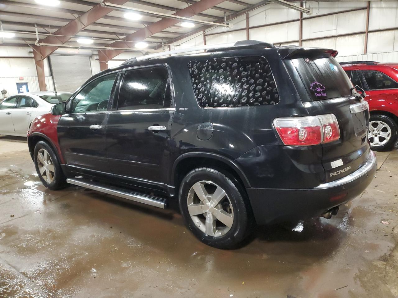 2012 GMC Acadia - Image 2