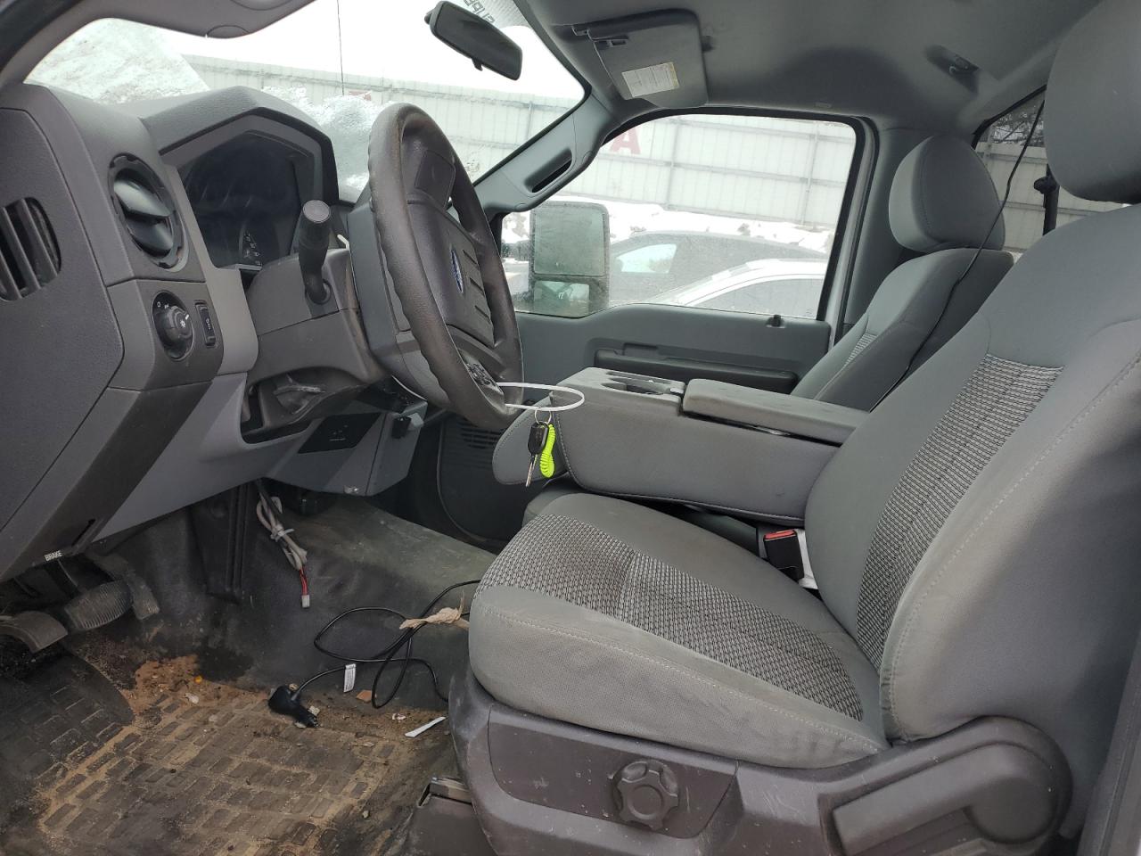 2015 Ford F350 - Image 7