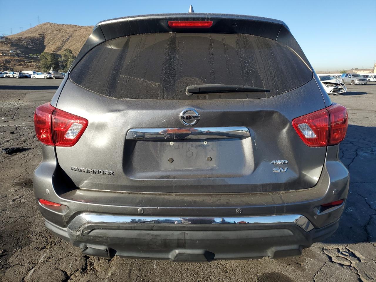 2020 Nissan Pathfinder - Image 6