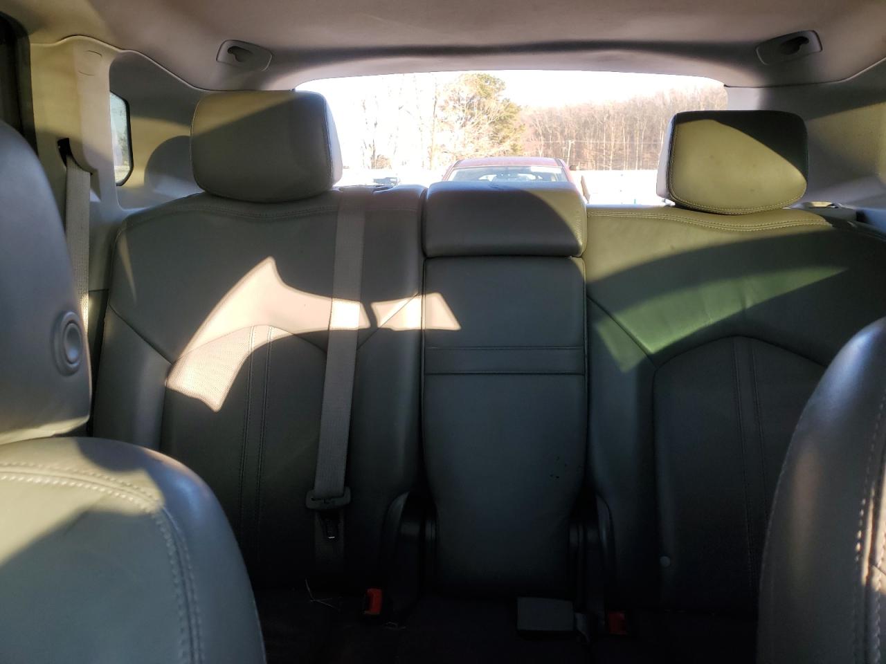 2012 Cadillac SRX - Image 10