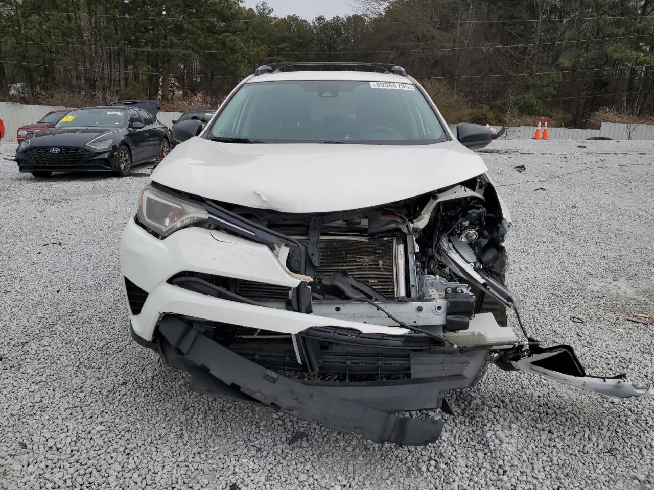 2018 Toyota RAV 4 - Image 5
