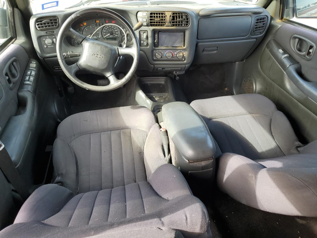 2003 Chevrolet Blazer - Image 8